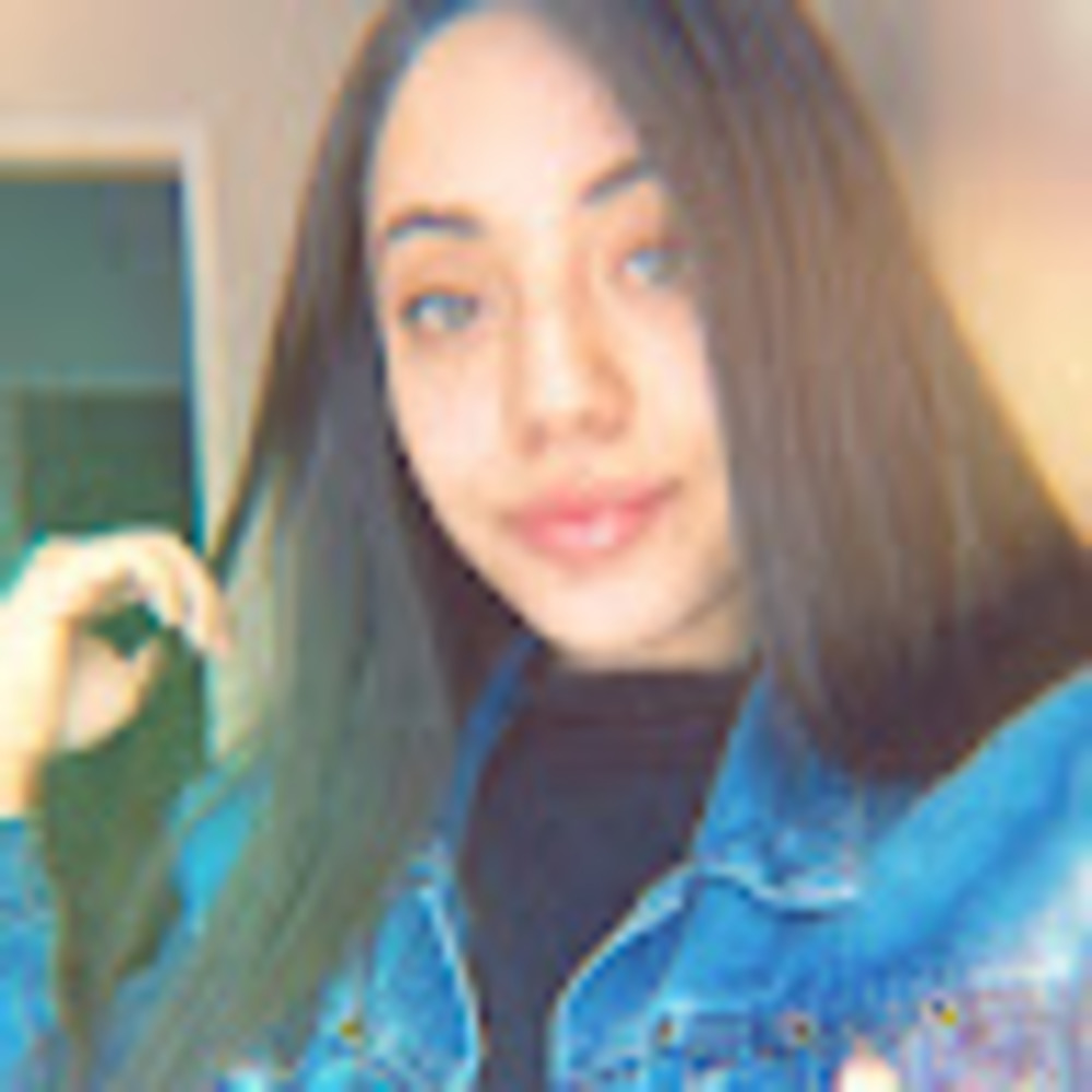 Meet your Posher, Emily andreah